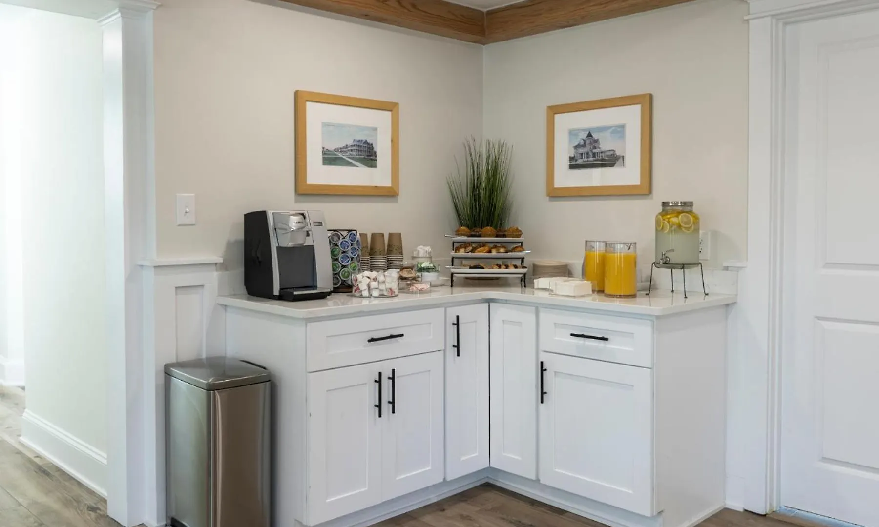 Hilltop 104 Inn At Old Beach Virginia Beach USA